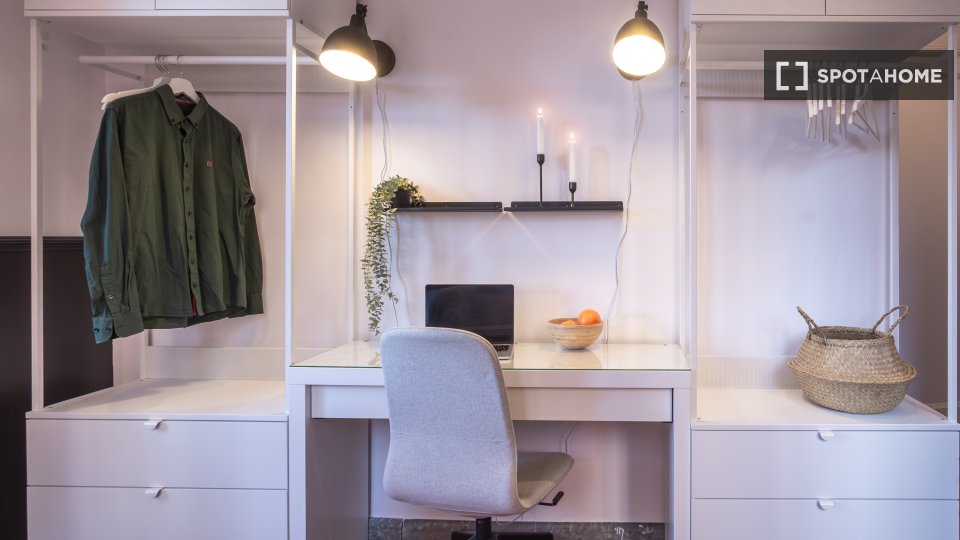 Double room Barcelona, 16 beds, 380m² — photo 39