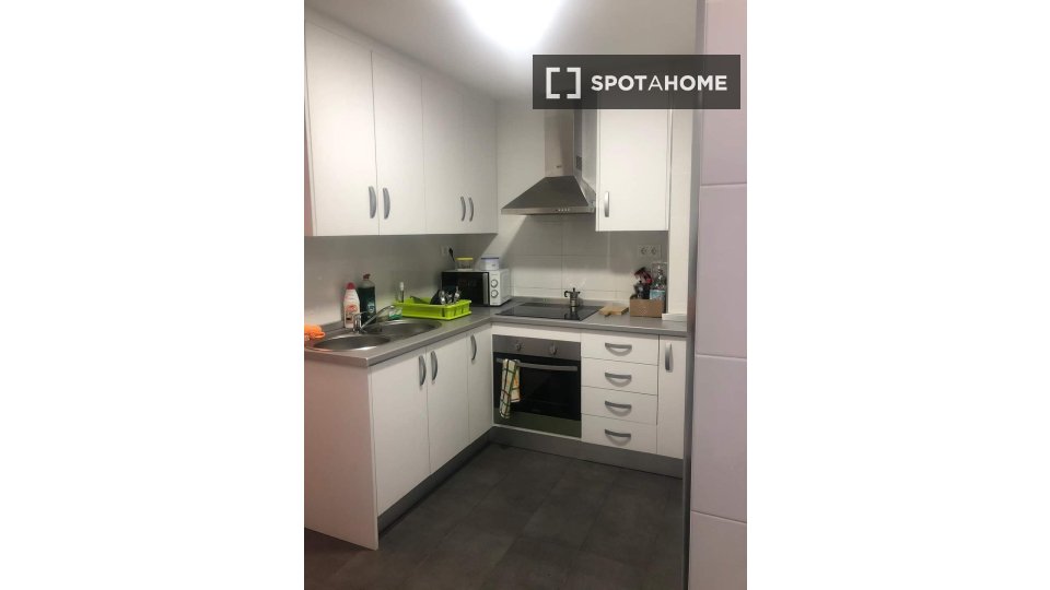 Double room Granada, 4 beds, 100m² — photo 3