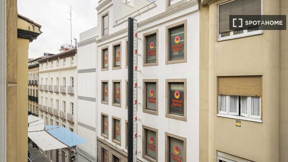 Double room Madrid, 16 beds — photo 53