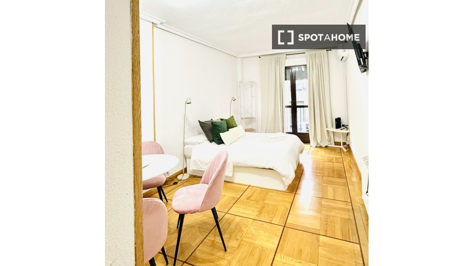 Apartment Madrid, 2 beds, 60m² — photo 19