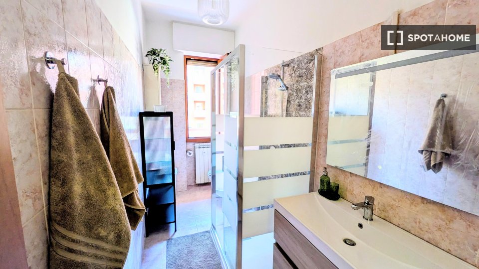 Double room Milan, 2 beds, 70m² — photo 2