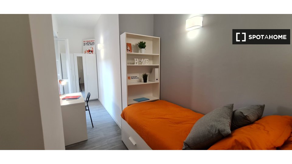 Double room Rome, 6 beds — photo 19