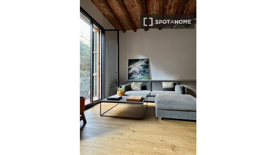 Apartment mono Barcelona, 70m² — photo 1