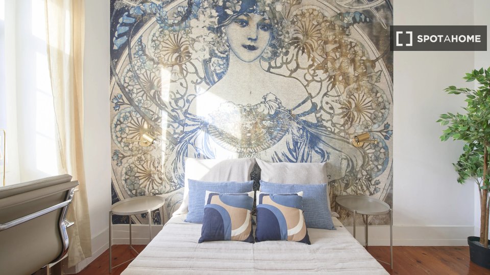 Double room Lisbon, 6 beds — photo 12