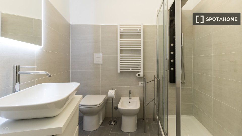 Apartment Milan, 1 bed, 37m² — photo 17