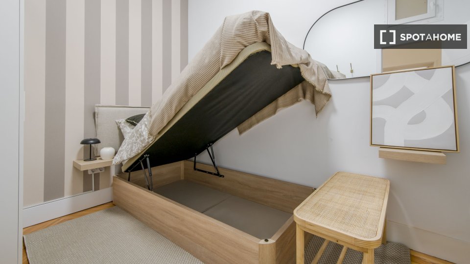 Double room Madrid, 10 beds — photo 6