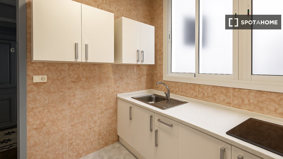 Double room Granada, 6 beds, 160m² — photo 48