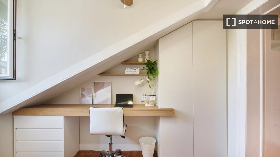 Double room Lisbon, 7 beds — photo 12