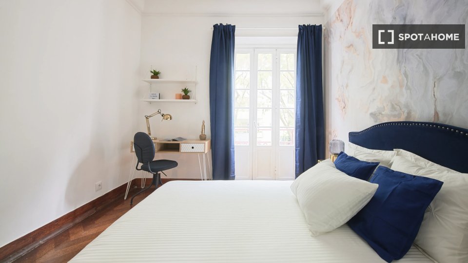 Double room Lisbon, 7 beds — photo 2