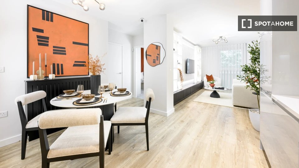 Apartment London, 3 beds, 103m² — photo 2