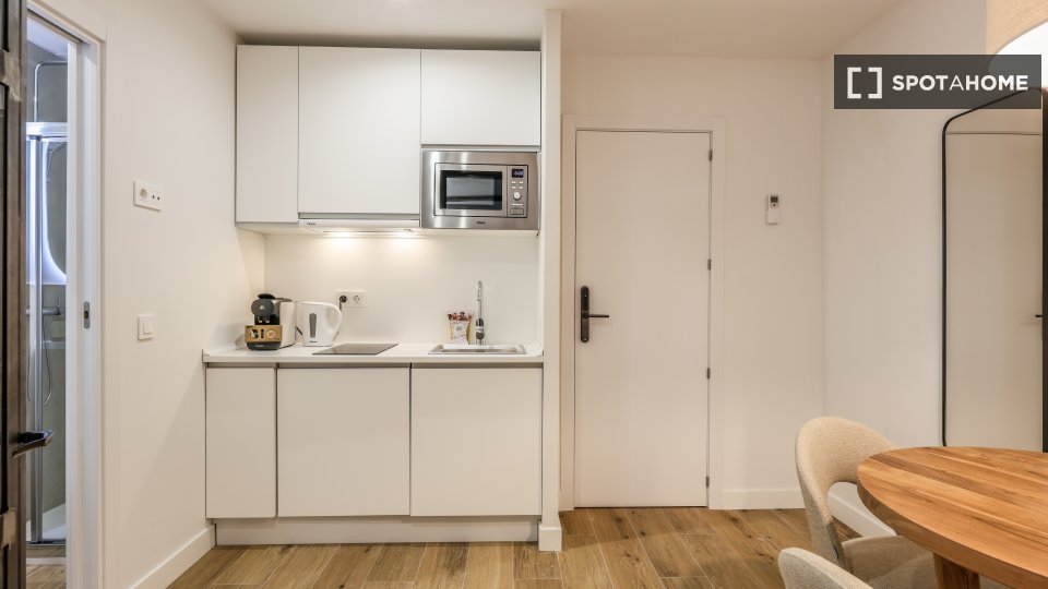 Apartment mono Madrid, 22m² — photo 17