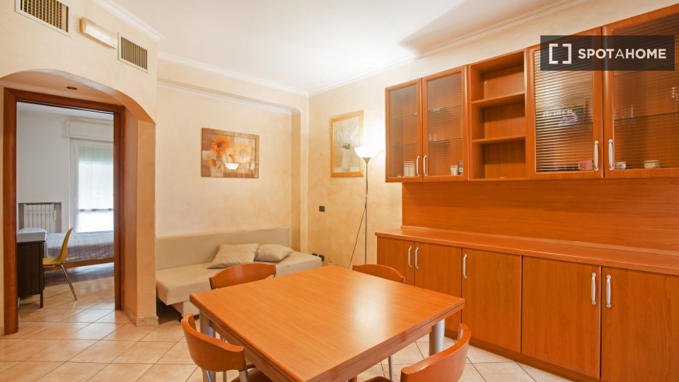 Double room Milan, 3 beds, 66m² — photo 3