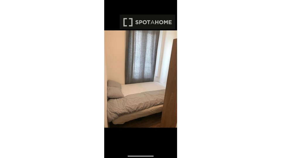 Apartment Paris, 1 bed, 27m² — photo 3