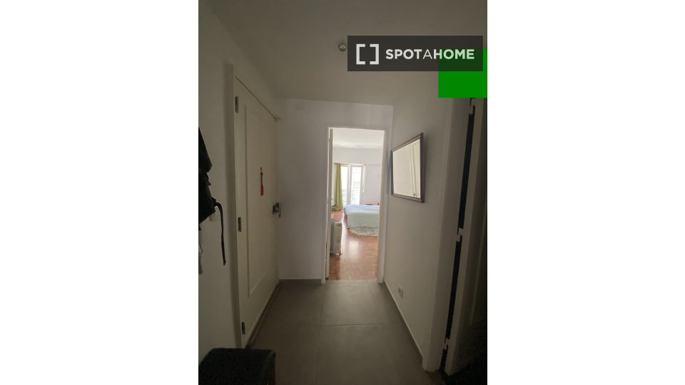 Double room Lisbon, 1 bed — photo 3