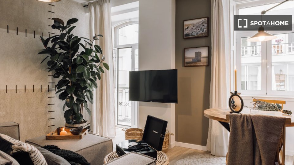 Apartment Lisbon, 1 bed, 49m² — photo 10