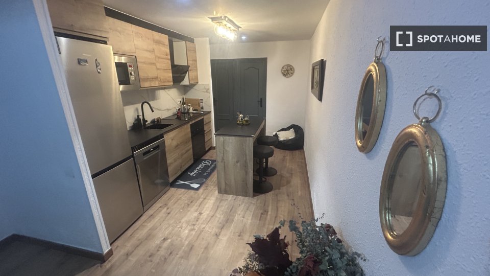 Double room Barcelona, 1 bed, 80m² — photo 4