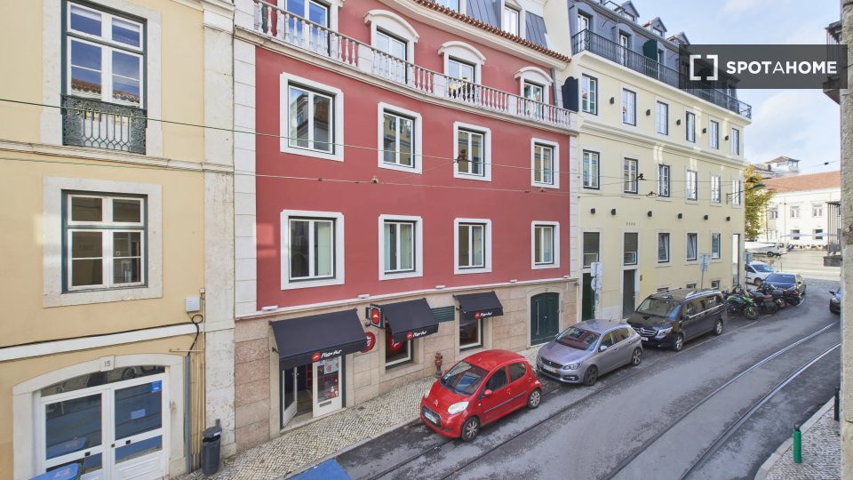 Double room Lisbon, 8 beds — photo 15