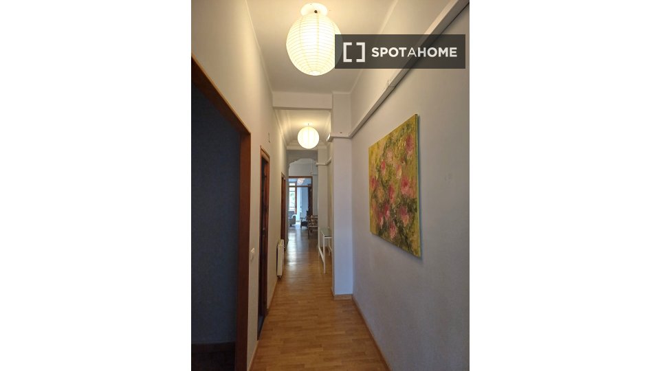 Double room Valencia, 1 bed, 130m² — photo 8