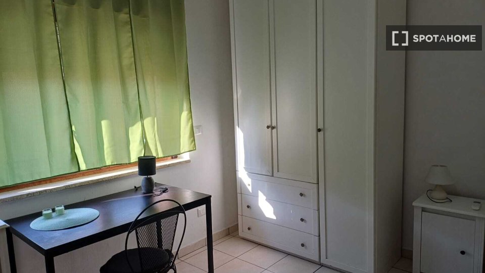 Double room Rome, 16 beds, 200m² — photo 35