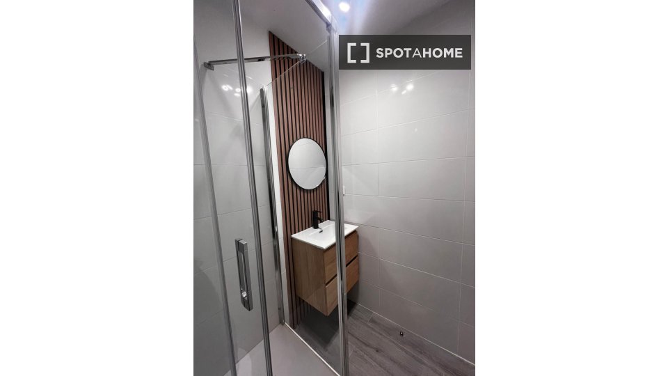 Habitación doble Barcelona, 14 habitaciones — foto 13