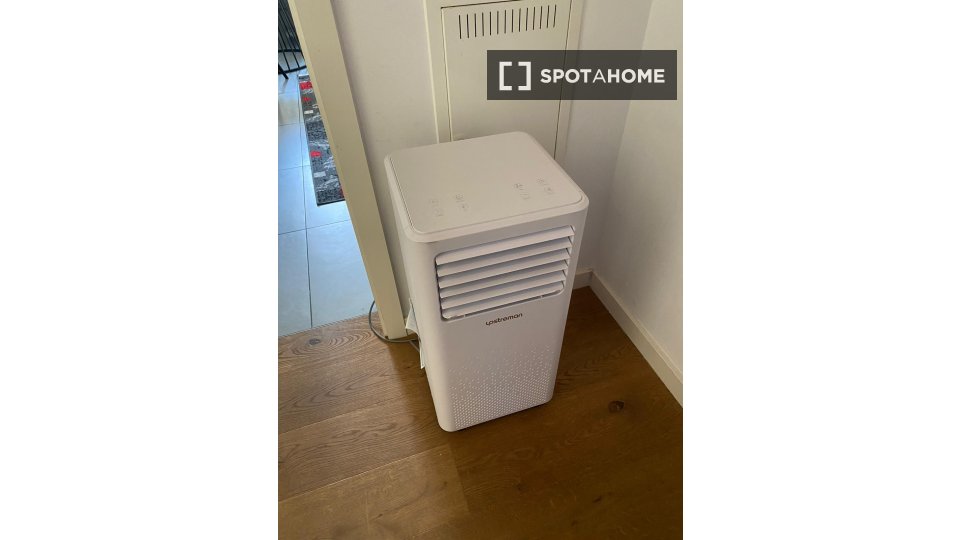 Double room Berlin, 2 beds, 42m² — photo 14