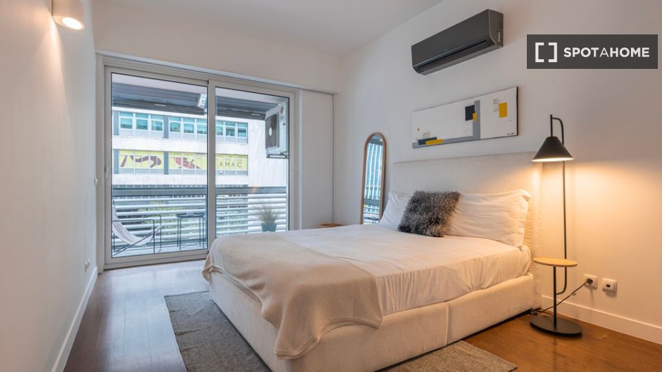Apartment Lisbon, 3 beds — photo 18