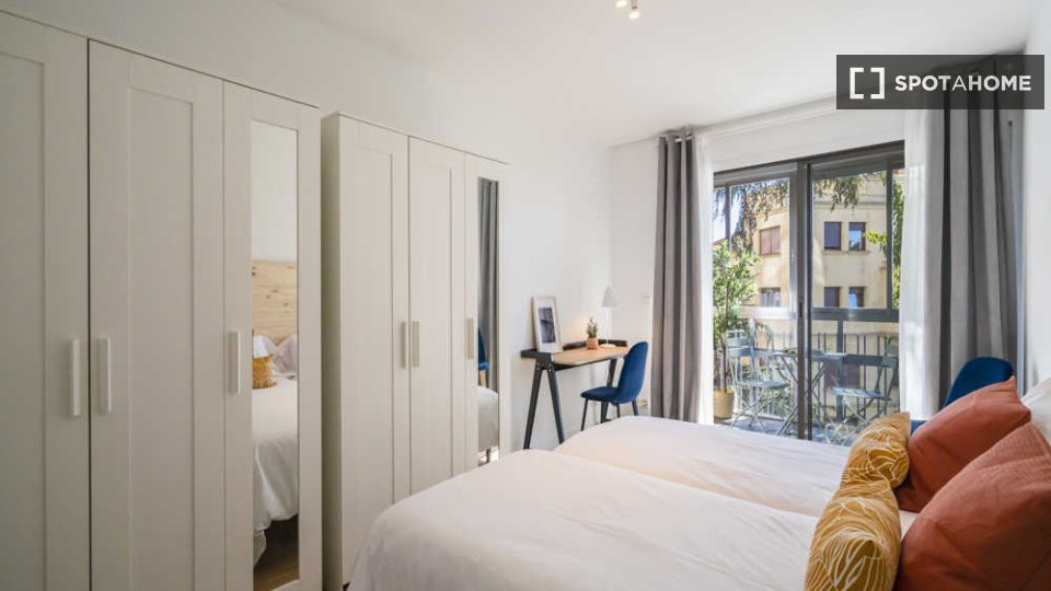 Double room Madrid, 16 beds — photo 30