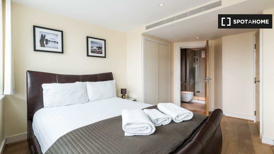 Apartment London, 2 beds — photo 8