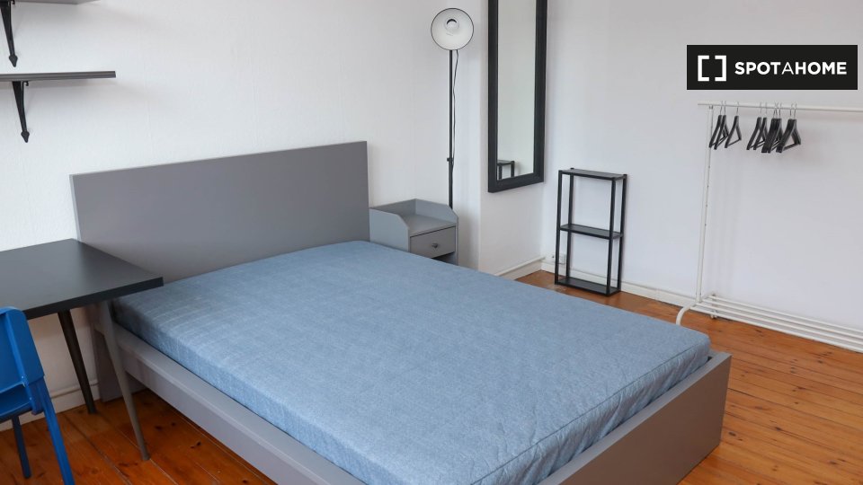Double room Berlin, 3 beds, 61m² — photo 16