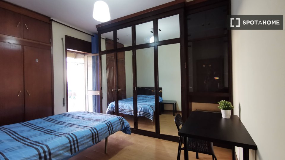 Double room Porto, 5 beds, 150m² — photo 10