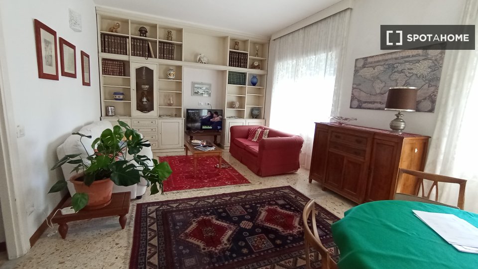 Double room Rome, 3 beds, 140m² — photo 73