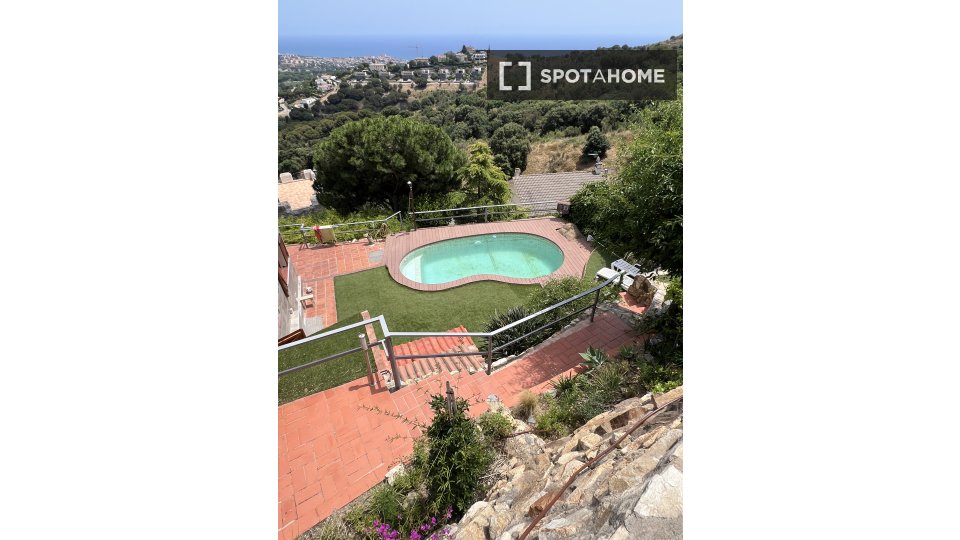 Double room Barcelona, 4 beds, 185m² — photo 3