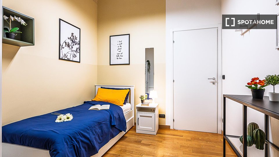 Double room Turin, 4 beds — photo 18