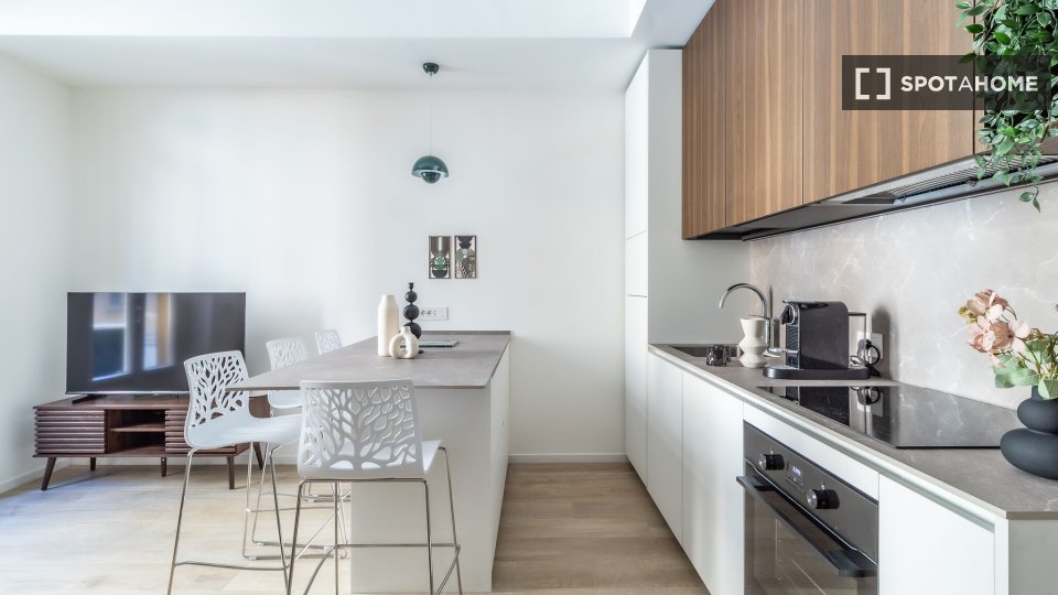 Apartment Milan, 2 beds, 75m² — photo 17
