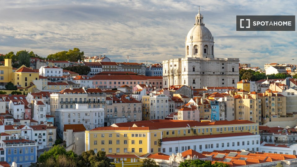 Apartment Lisbon, 1 bed — photo 1