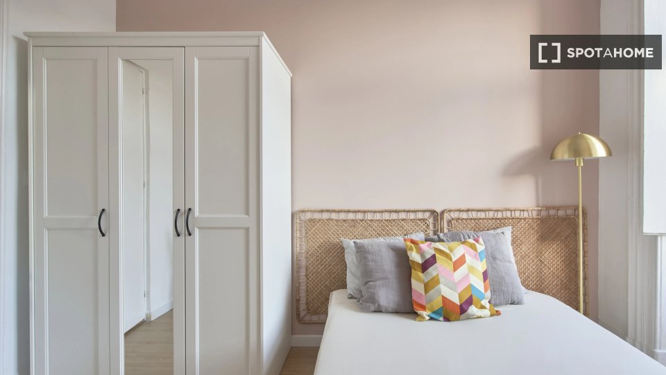 Double room Lisbon, 9 beds — photo 2