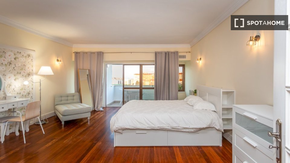 Double room Lisbon, 8 beds — photo 2