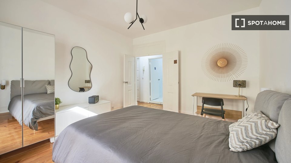 Double room Lisbon, 8 beds — photo 13