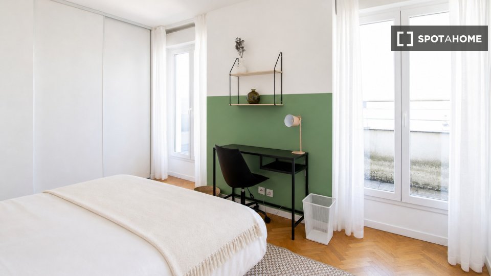 Chambre double Paris, 4 chambres — photo 26