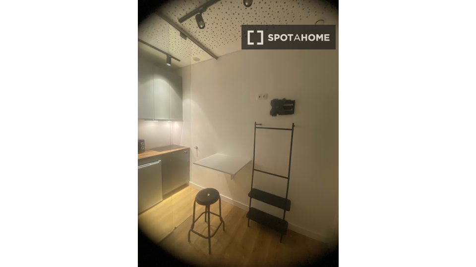 Apartment mono Lisbon — photo 14
