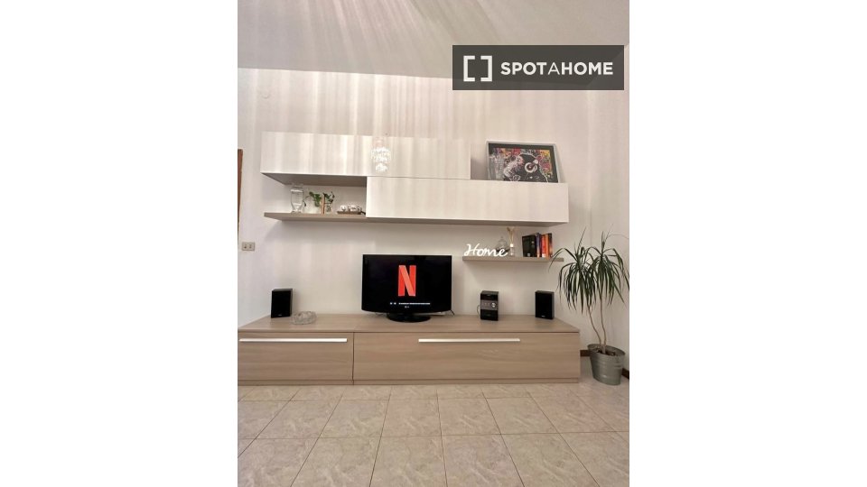 Apartment Milan, 1 bed, 65m² — photo 3