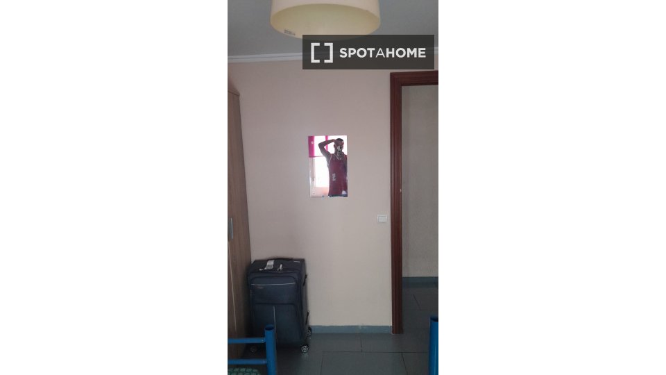 Double room Valencia, 4 beds, 120m² — photo 2