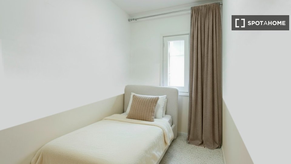Apartment Barcelona, 3 beds, 82m² — photo 6