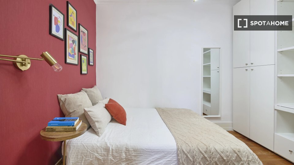 Double room Lisbon, 6 beds — photo 3