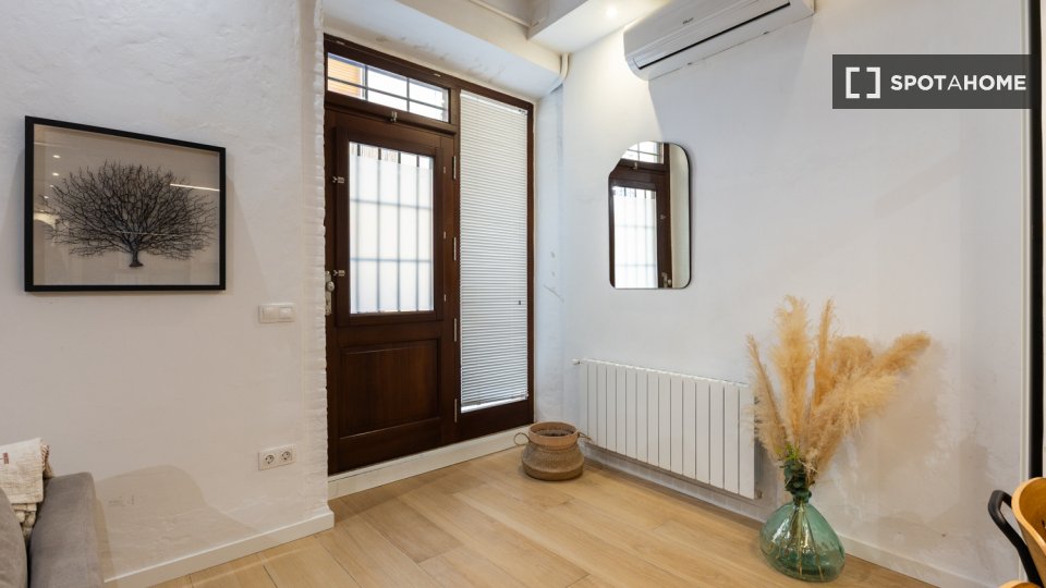 Apartment Valencia, 2 beds, 90m² — photo 18