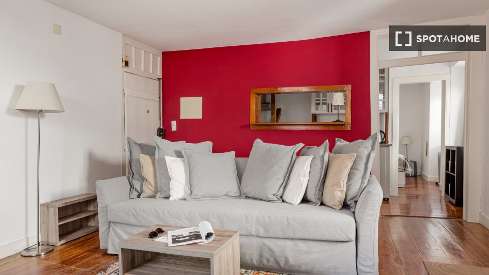 Apartment Lisbon, 1 bed — photo 2