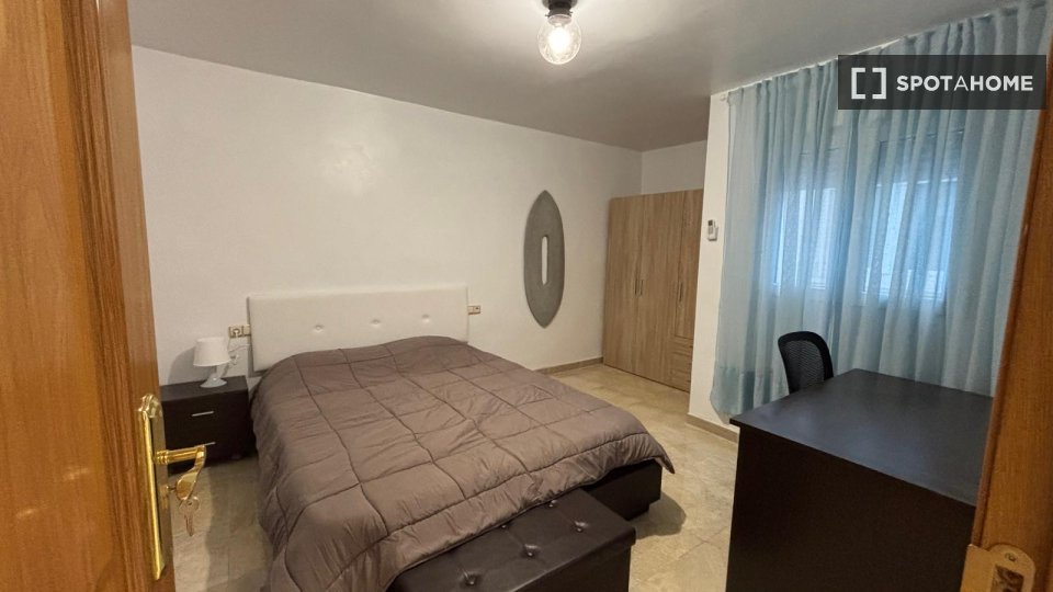 Double room Almeria, 5 beds — photo 6