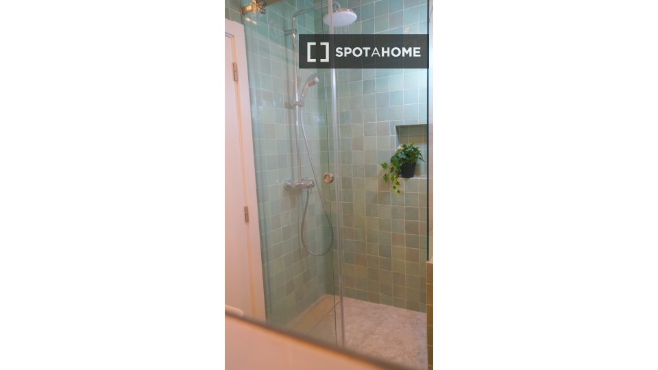 Apartment Lisbon, 3 beds, 135m² — photo 10