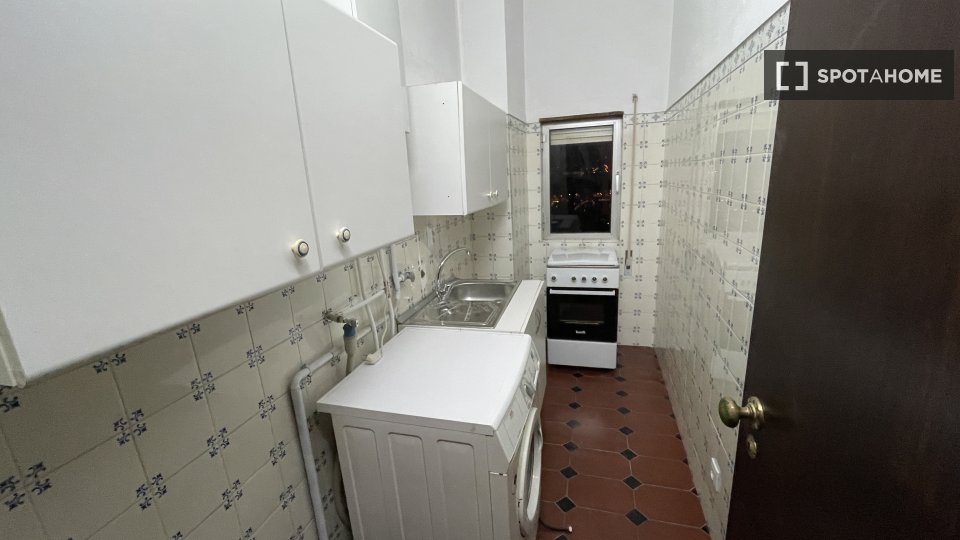 Double room Coimbra, 9 beds — photo 7
