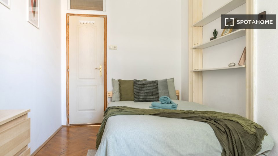 Double room Budapest, 4 beds, 105m² — photo 5